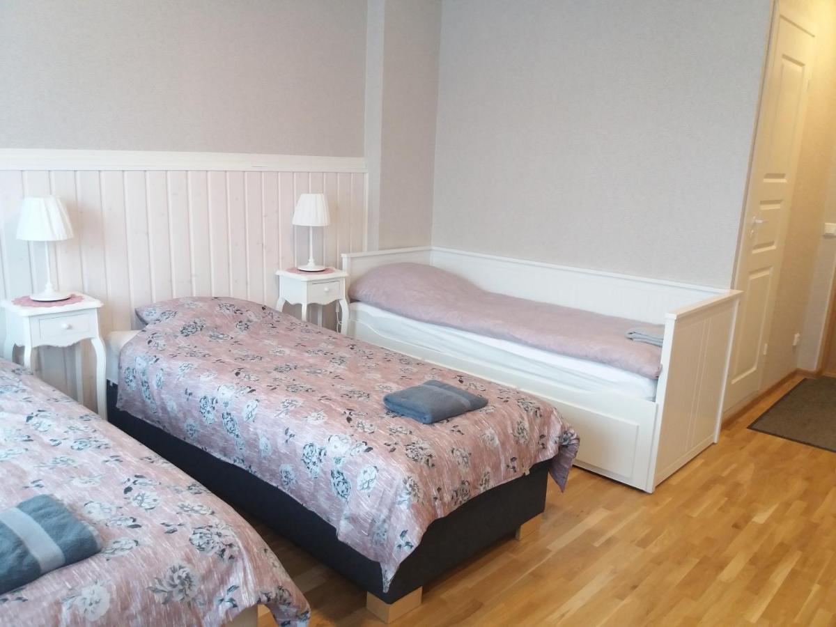 Nurmbergi Maja Hostel Viljandi  Bagian luar foto
