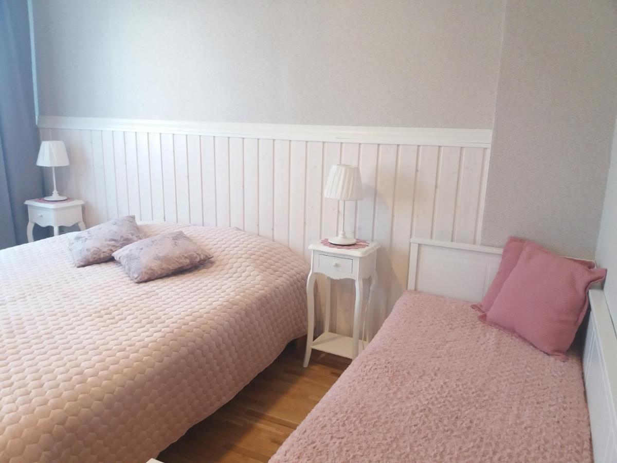 Nurmbergi Maja Hostel Viljandi  Bagian luar foto