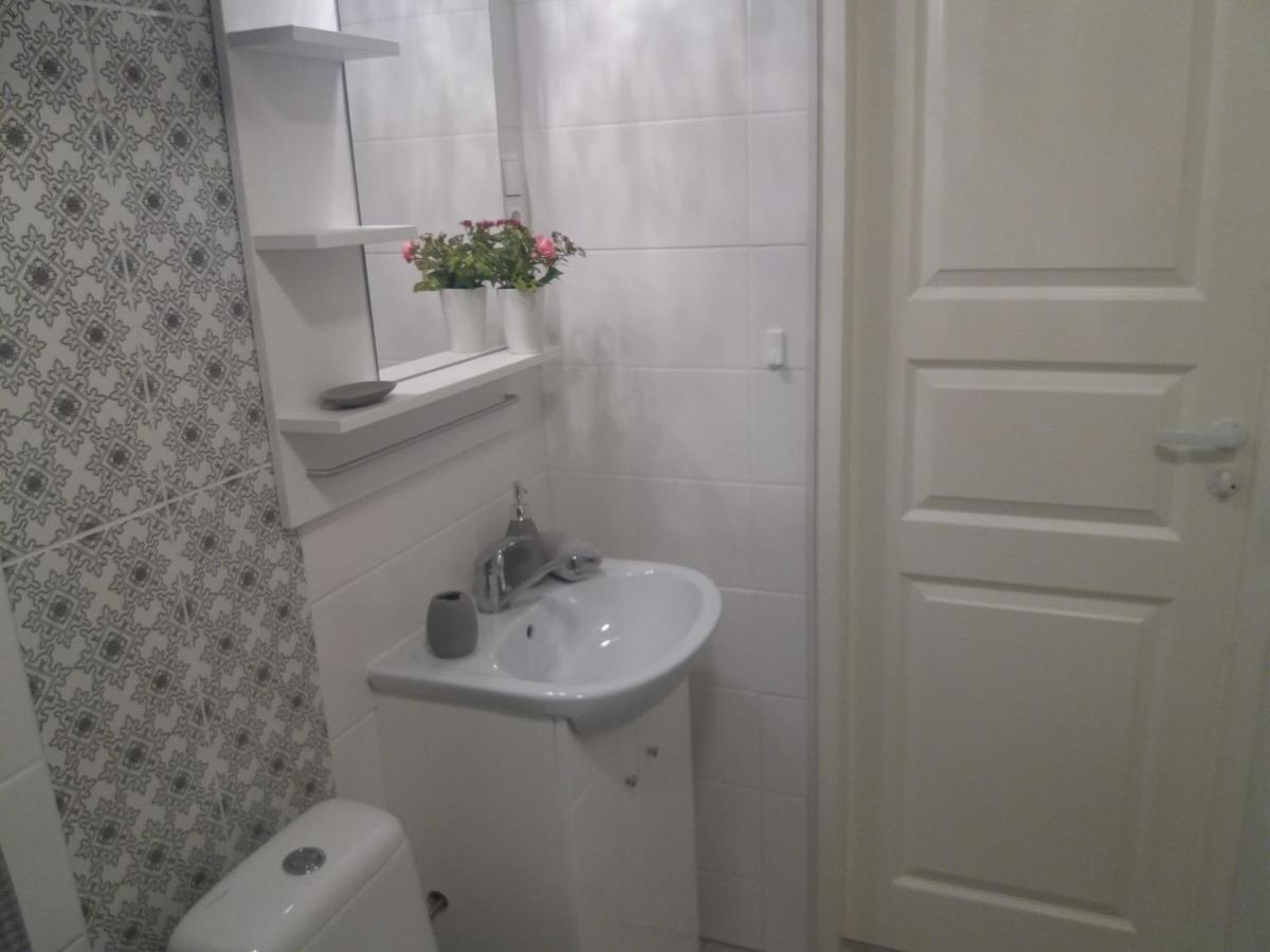 Nurmbergi Maja Hostel Viljandi  Bagian luar foto