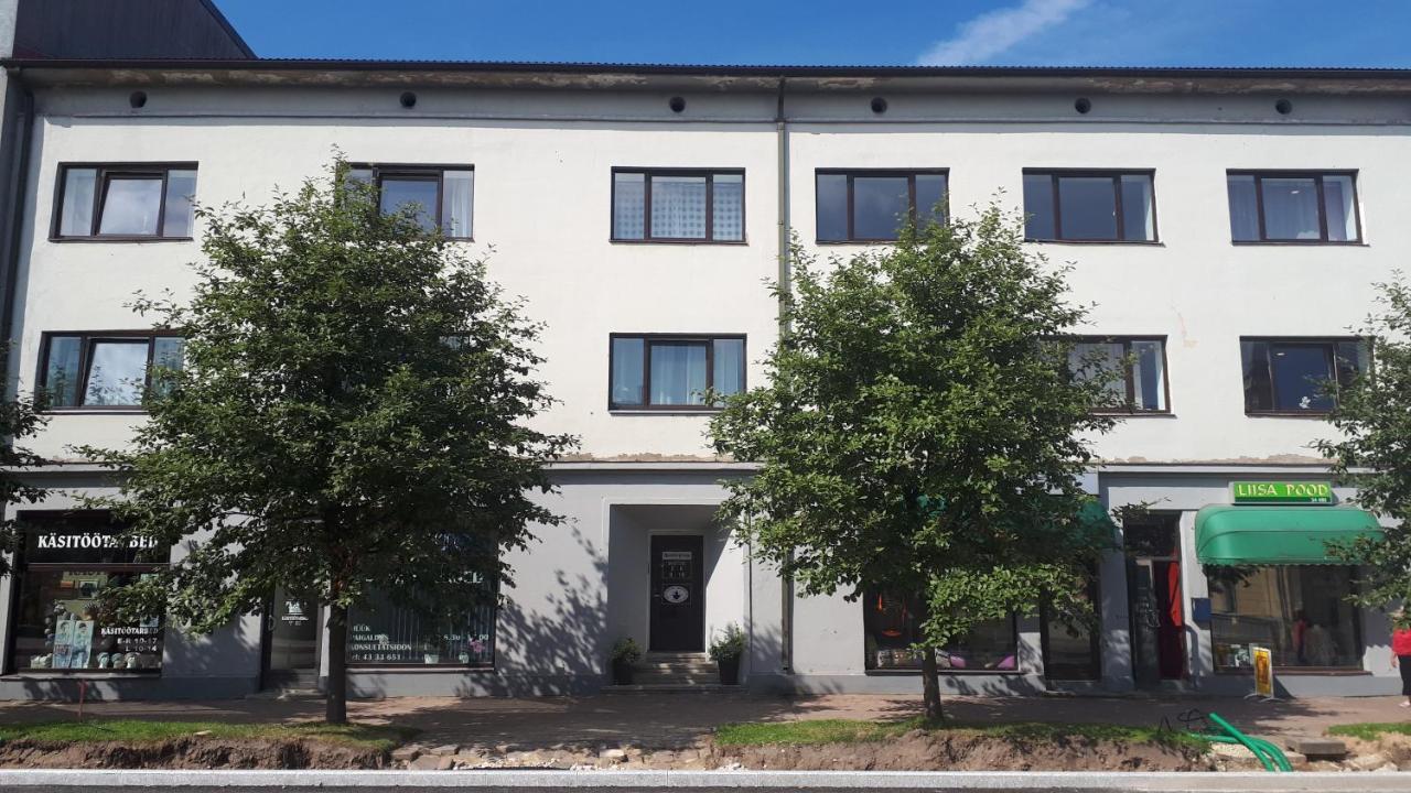 Nurmbergi Maja Hostel Viljandi  Bagian luar foto